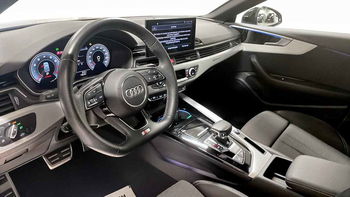 Vehicle Image 7