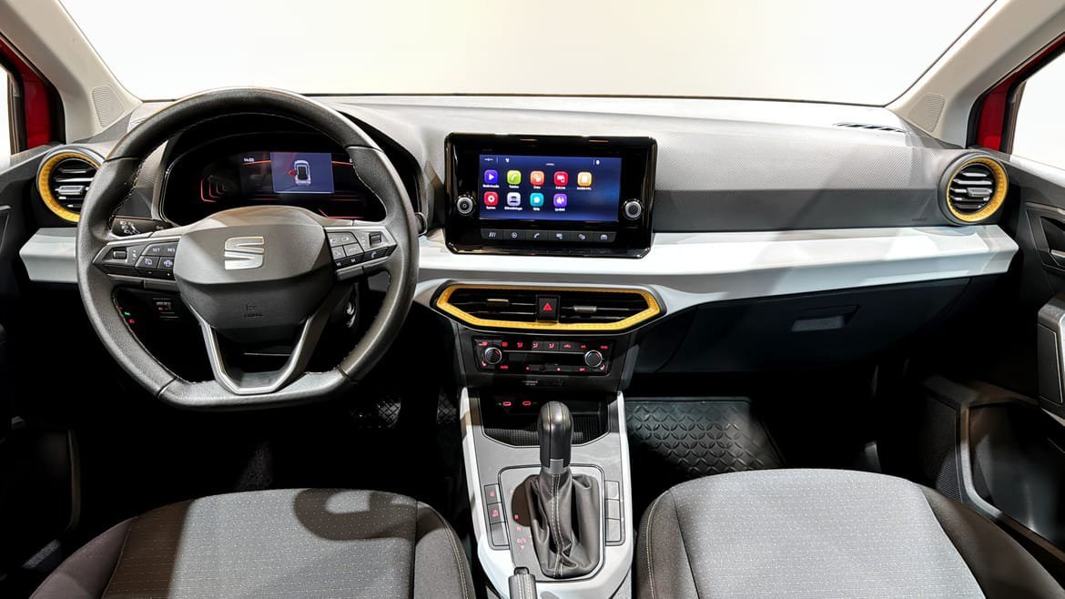 Vehicle Image 10