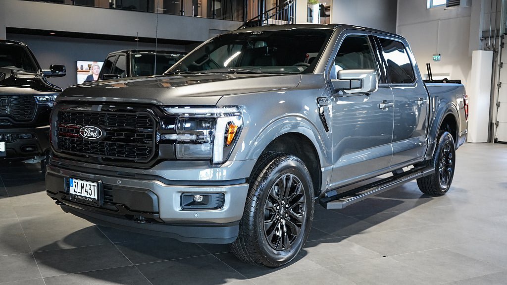Vehicle Image 4