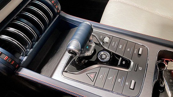 Vehicle Image 13