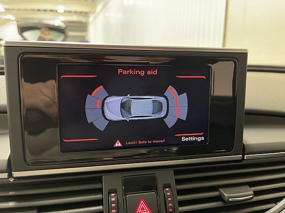Vehicle Image 35