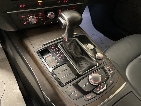 Vehicle Image 37