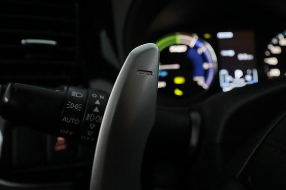 Vehicle Image 18