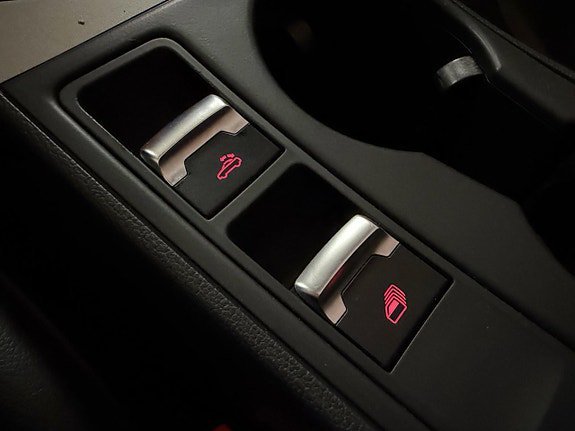 Vehicle Image 27