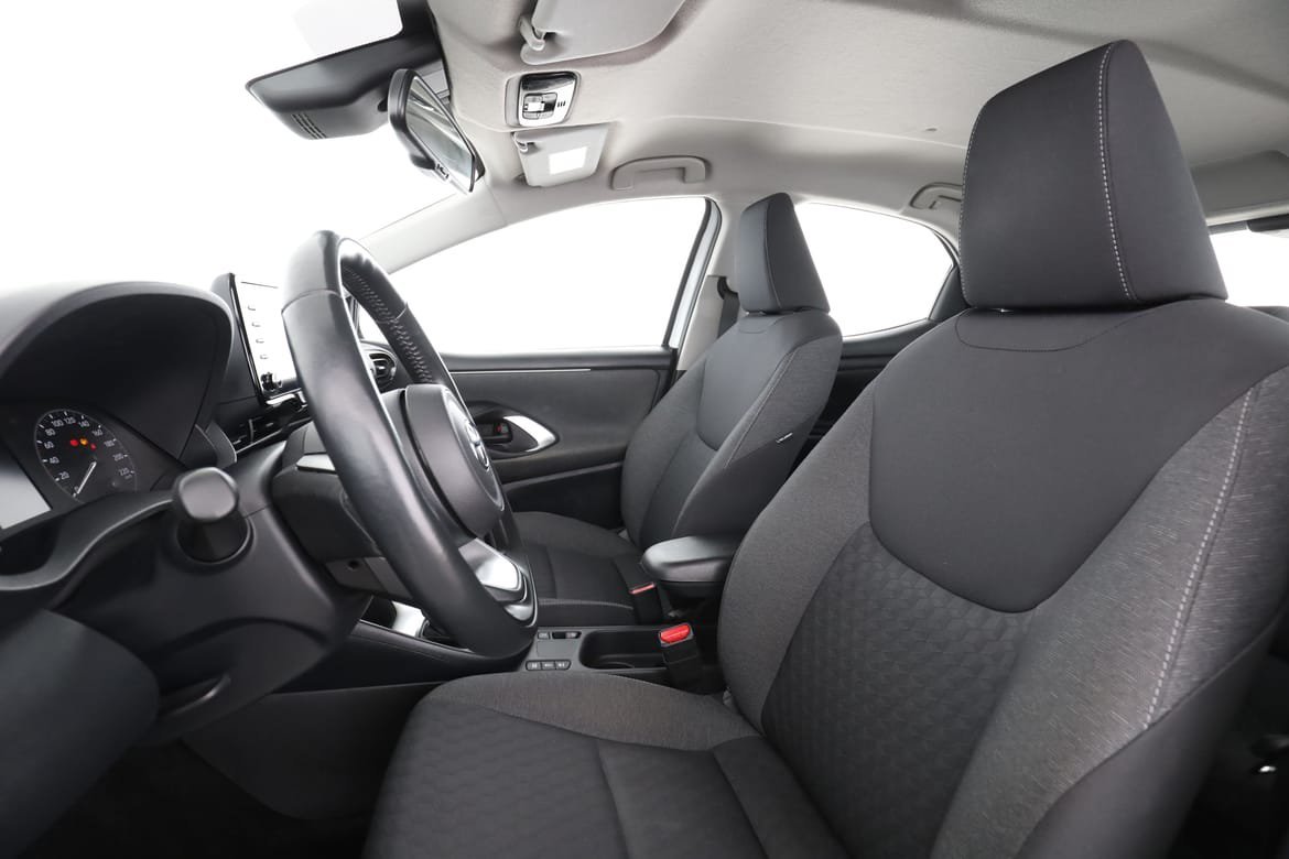 Vehicle Image 11