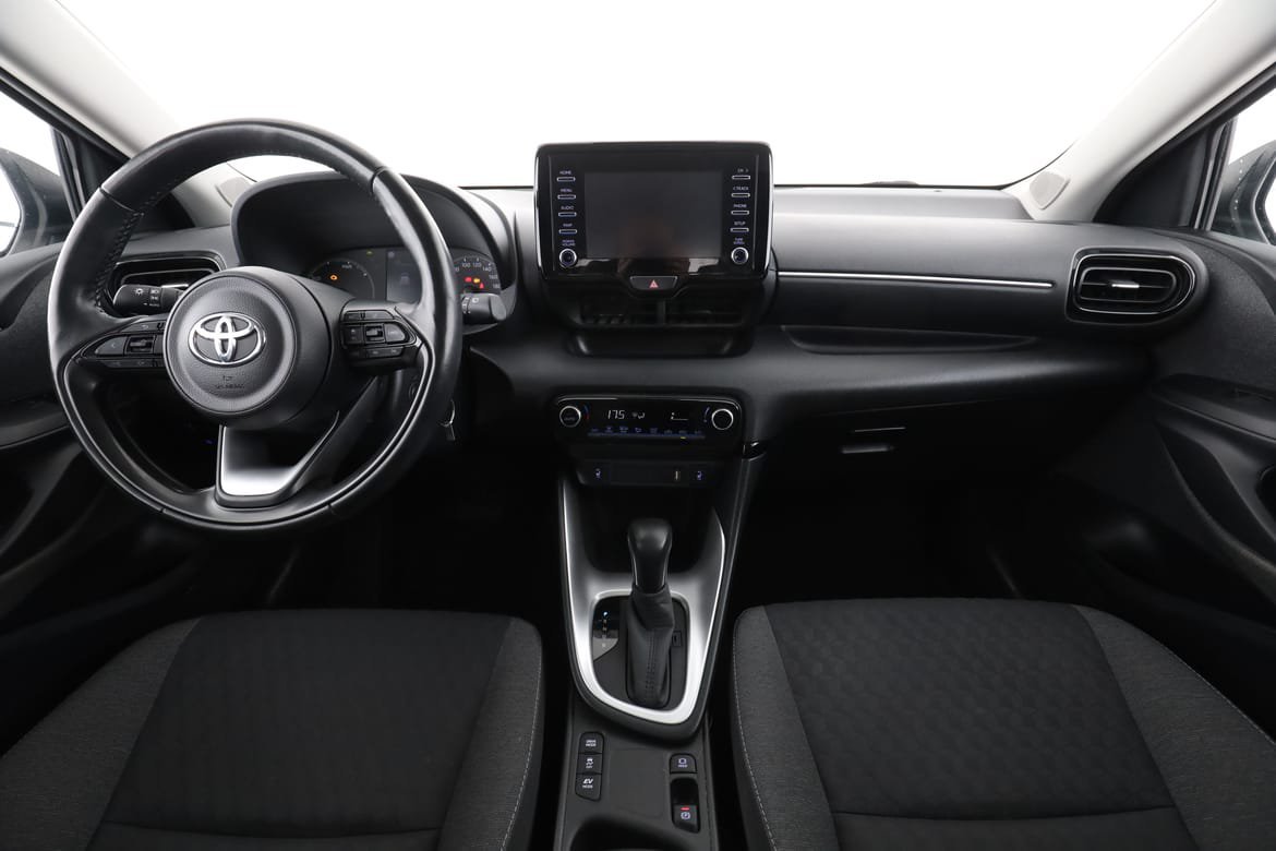 Vehicle Image 13