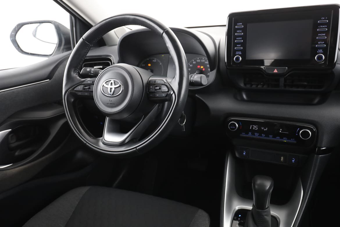 Vehicle Image 14