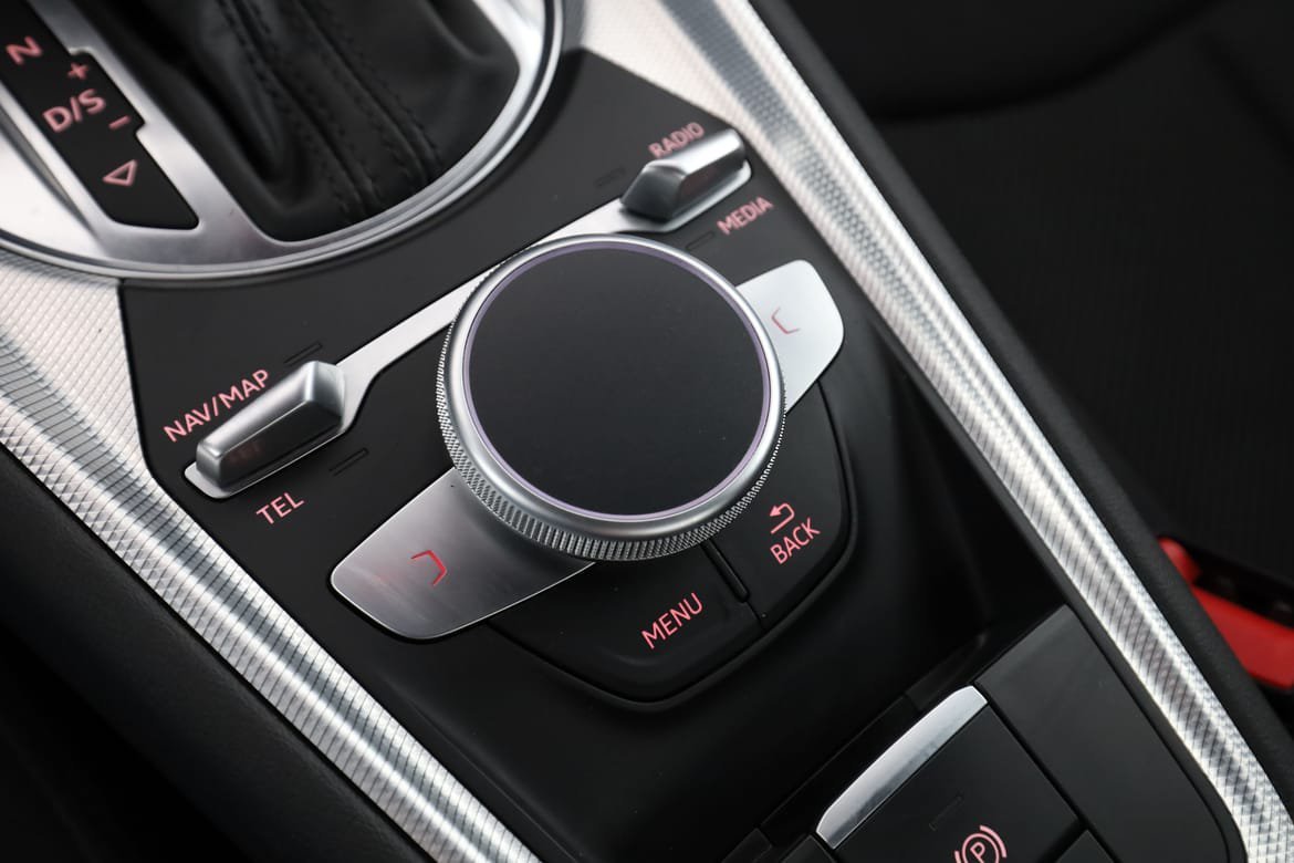 Vehicle Image 30