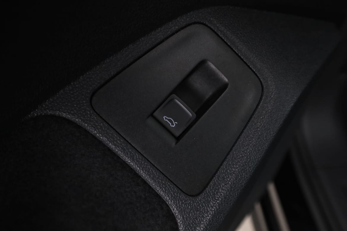 Vehicle Image 40