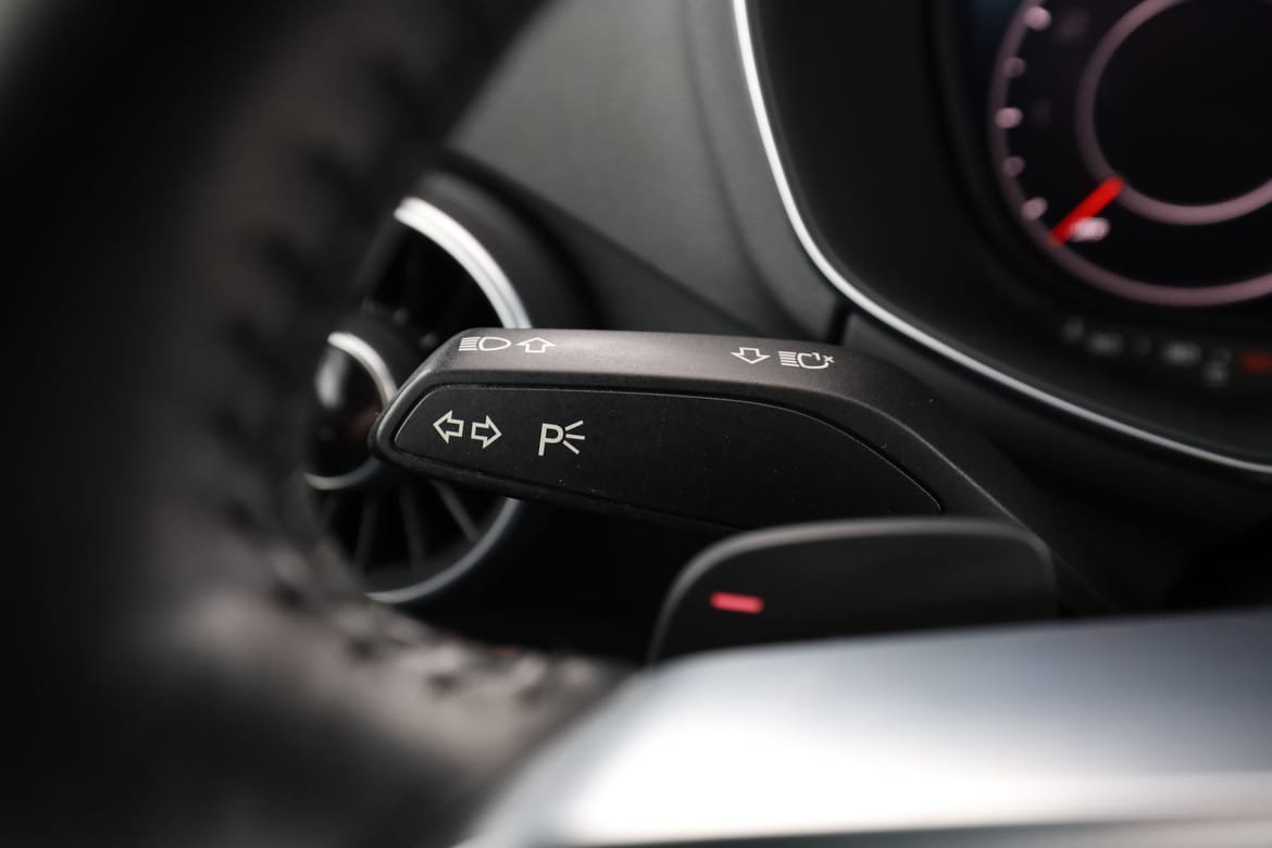 Vehicle Image 36