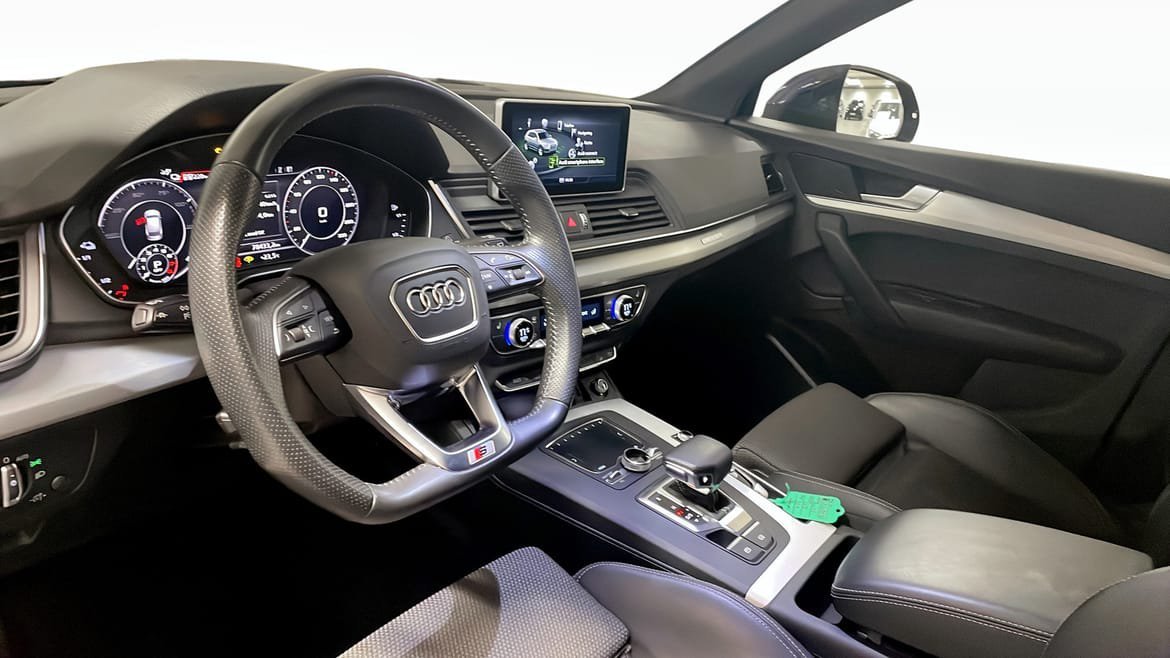 Vehicle Image 7