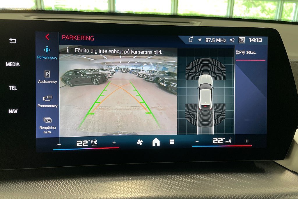 Vehicle Image 13