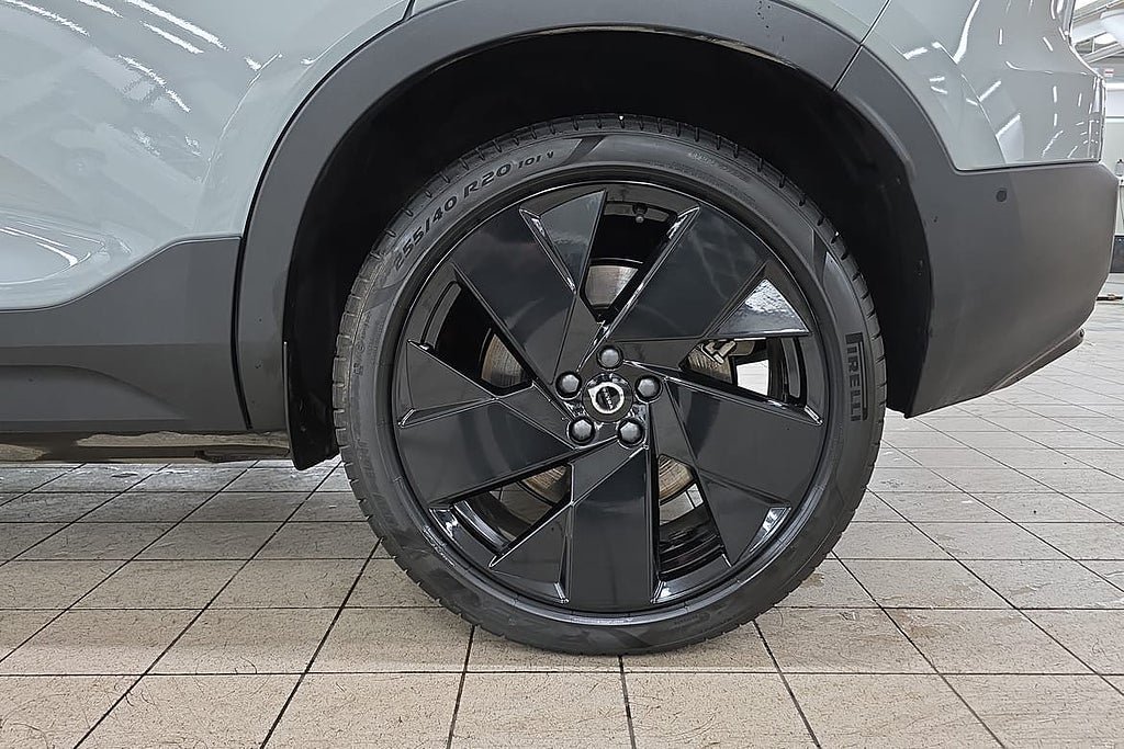 Vehicle Image 18