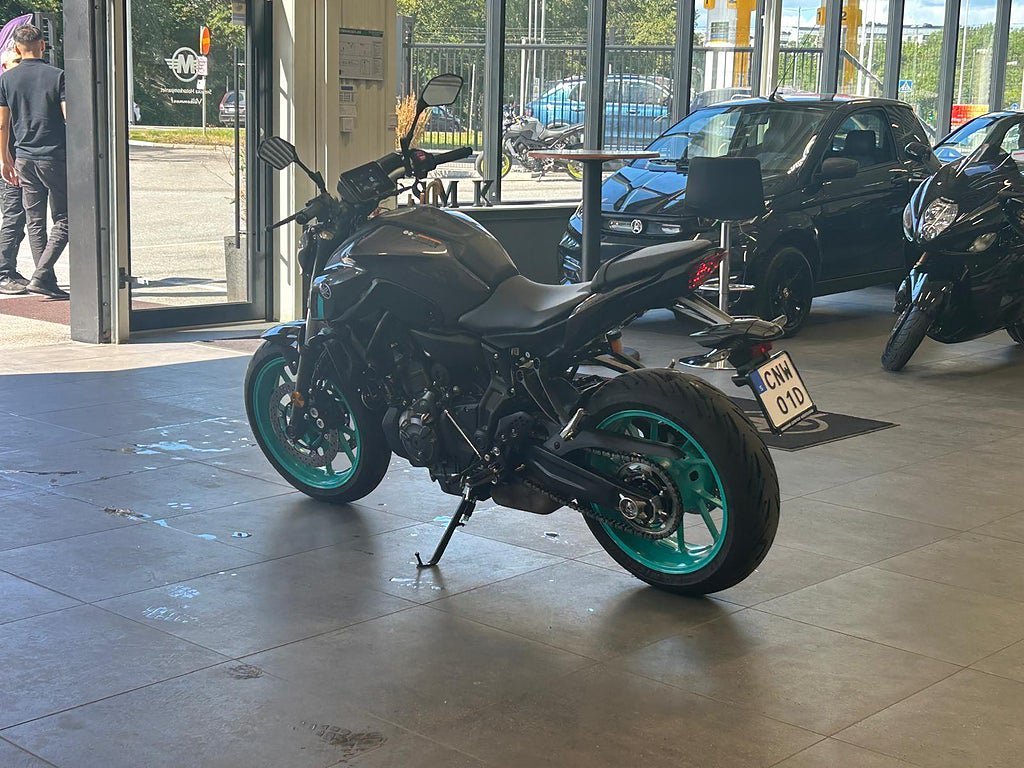 Vehicle Image 8