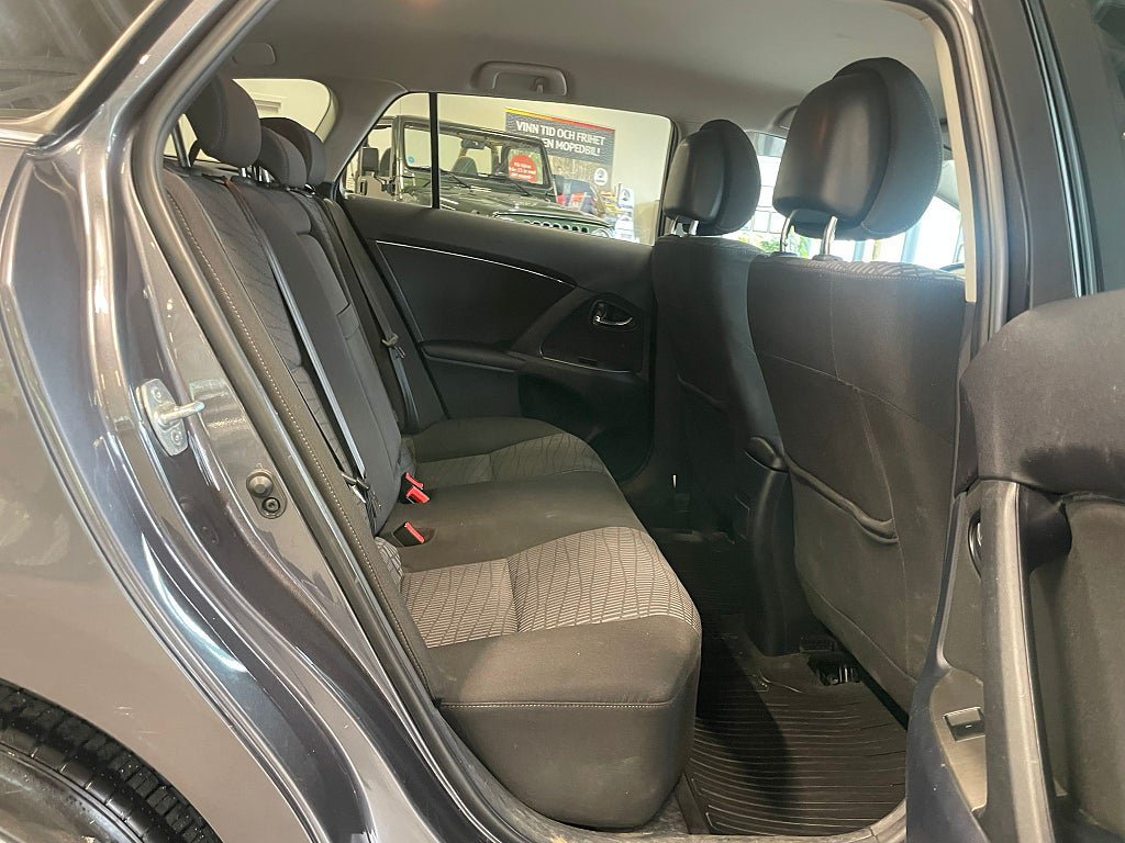 Vehicle Image 14