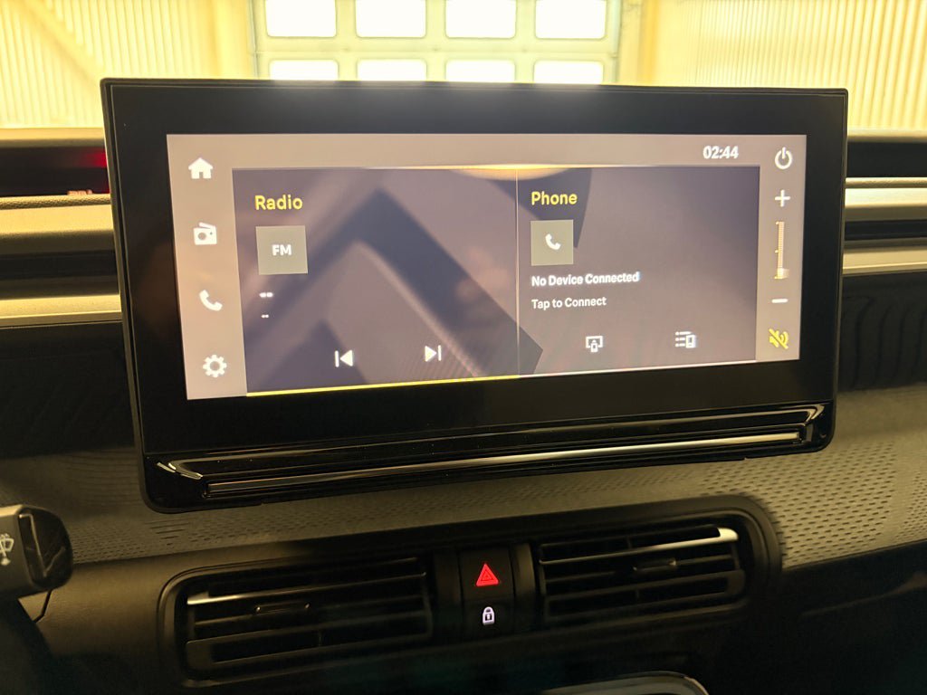 Vehicle Image 10