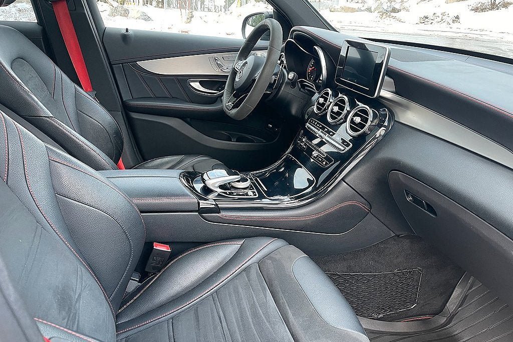 Vehicle Image 19