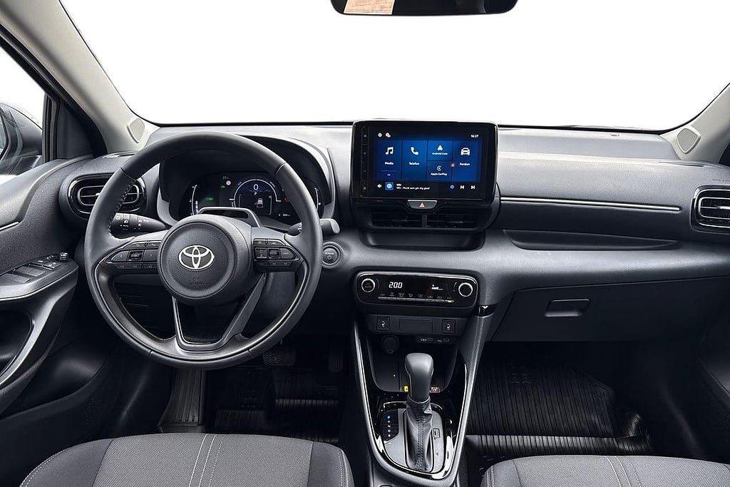 Vehicle Image 10