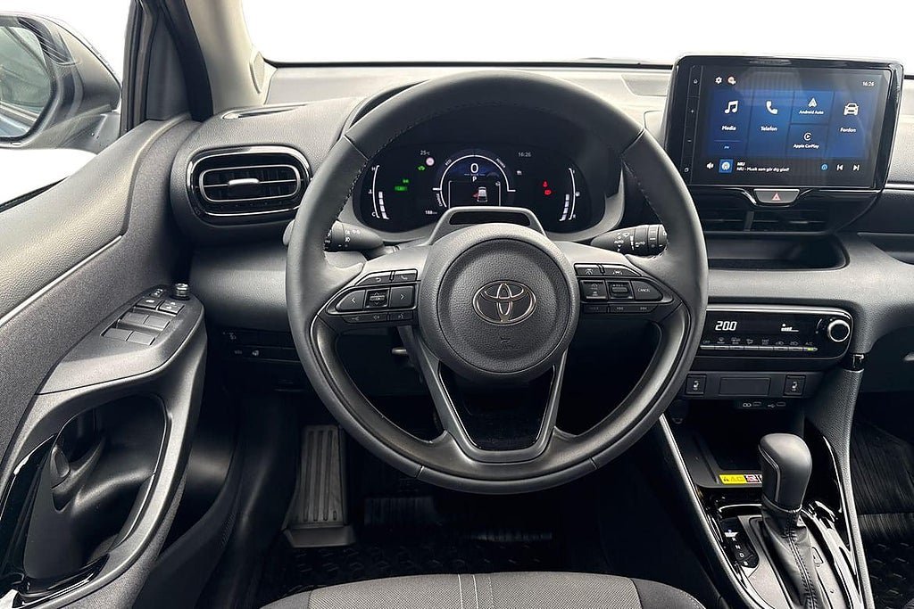 Vehicle Image 11