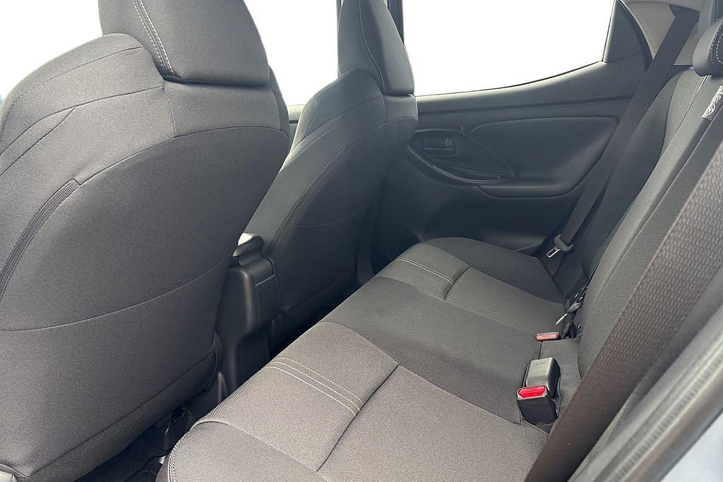 Vehicle Image 13
