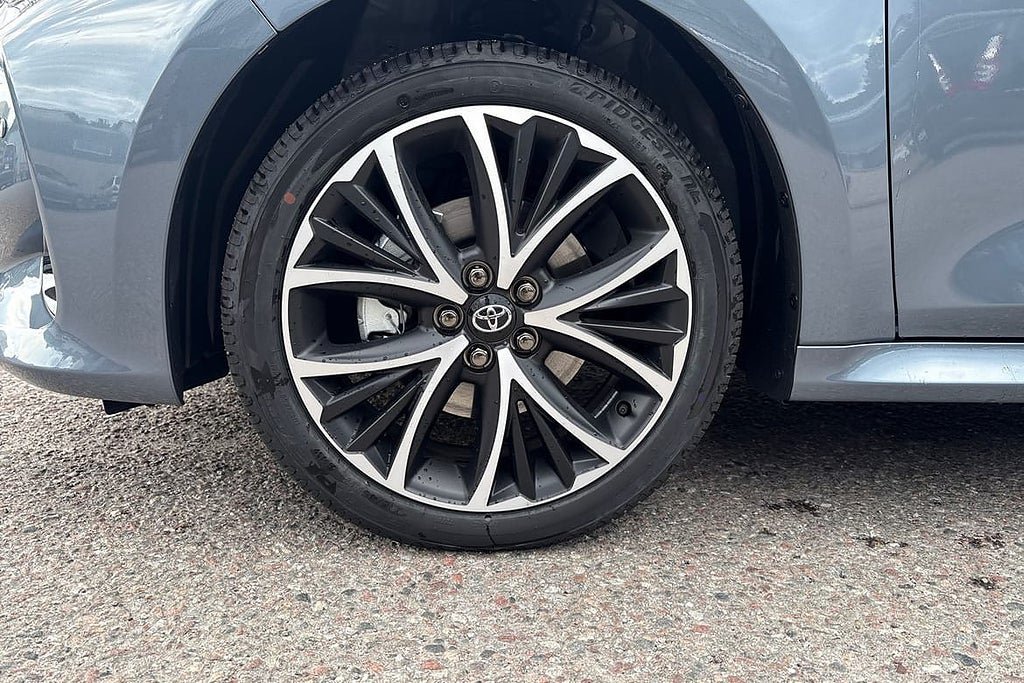 Vehicle Image 17