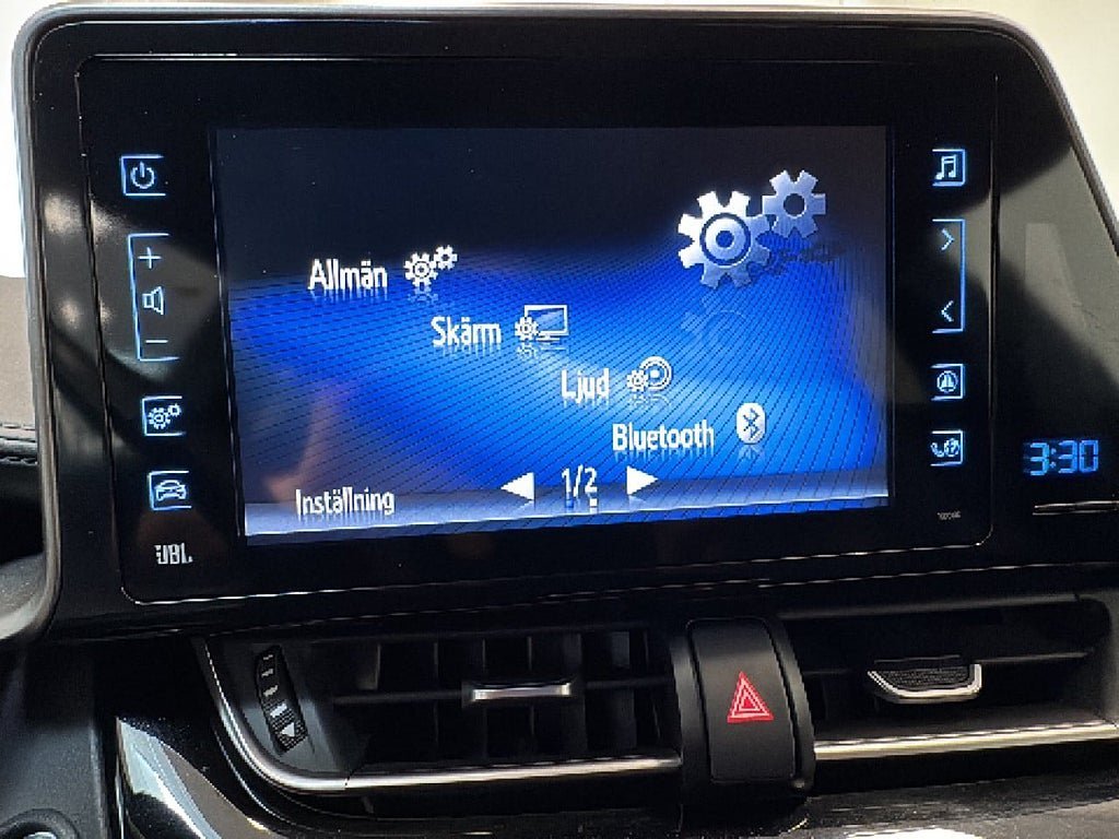 Vehicle Image 11