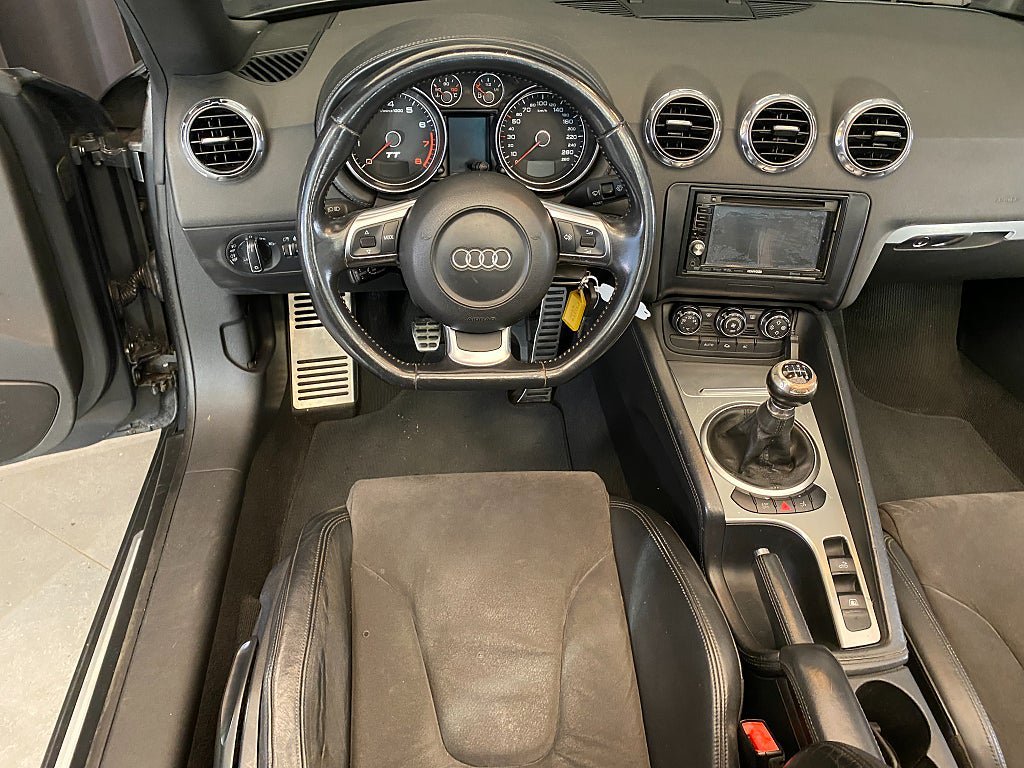 Vehicle Image 18