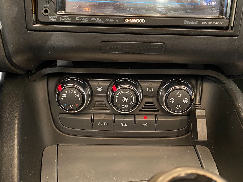 Vehicle Image 23