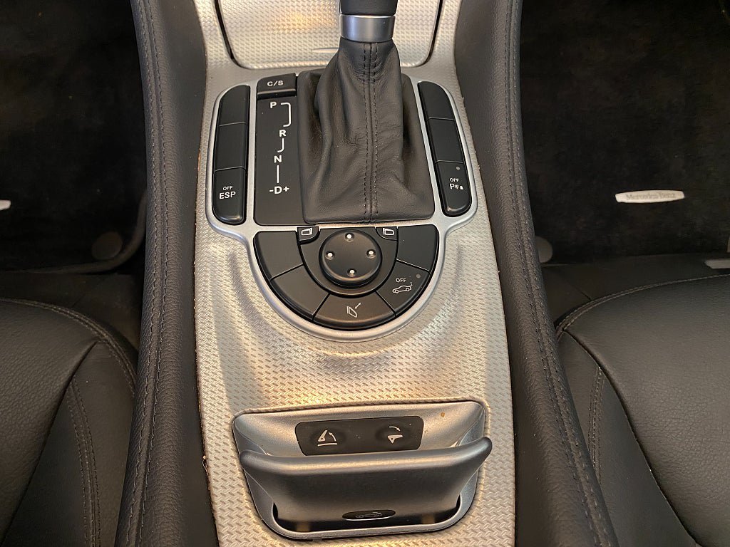 Vehicle Image 37