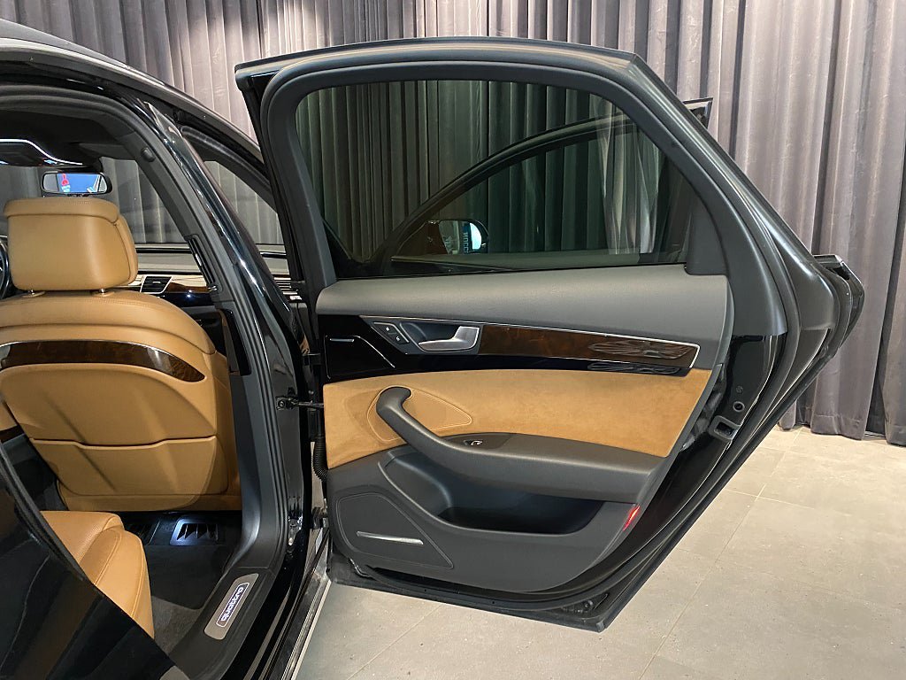Vehicle Image 38
