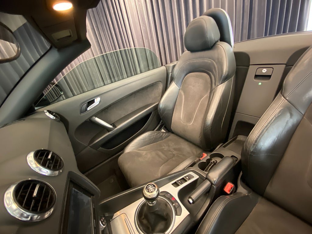 Vehicle Image 45