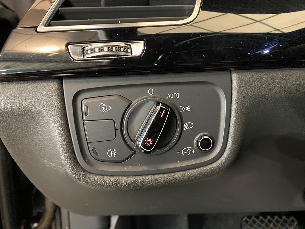 Vehicle Image 63