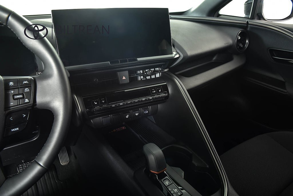 Vehicle Image 14