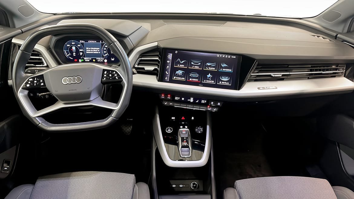 Vehicle Image 11
