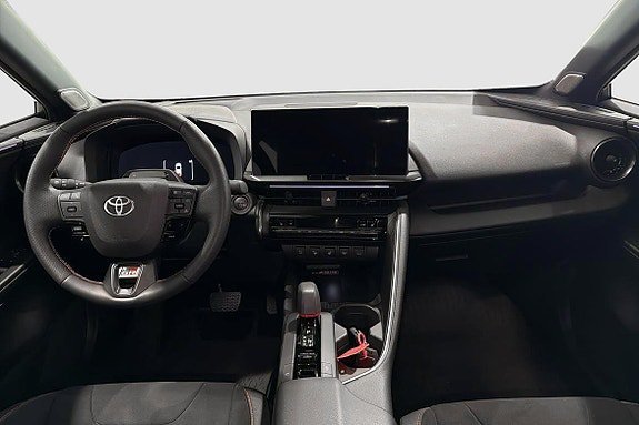 Vehicle Image 10