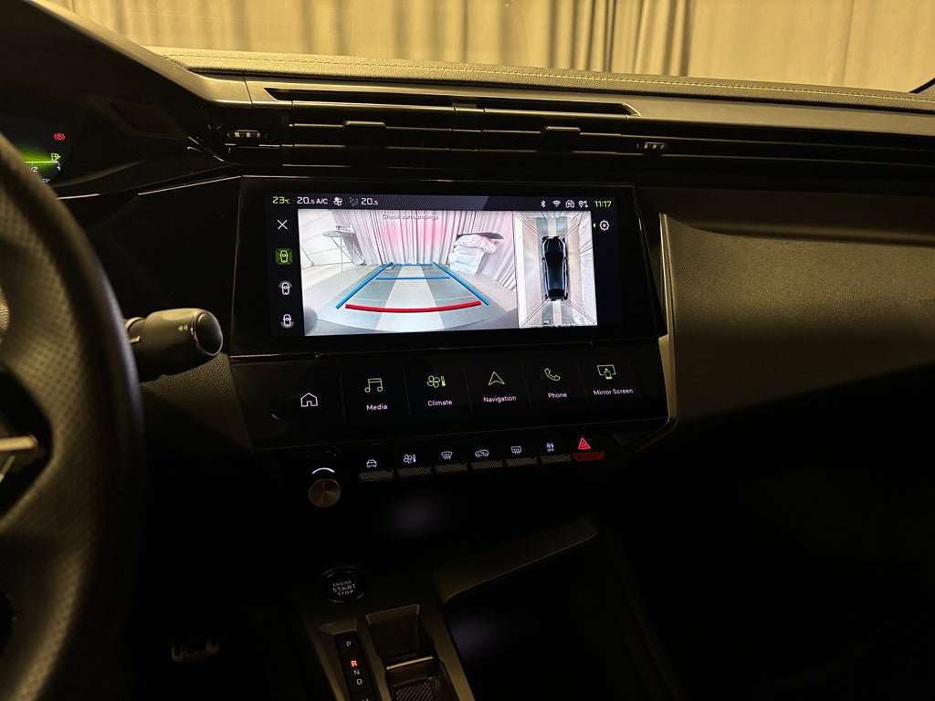 Vehicle Image 15