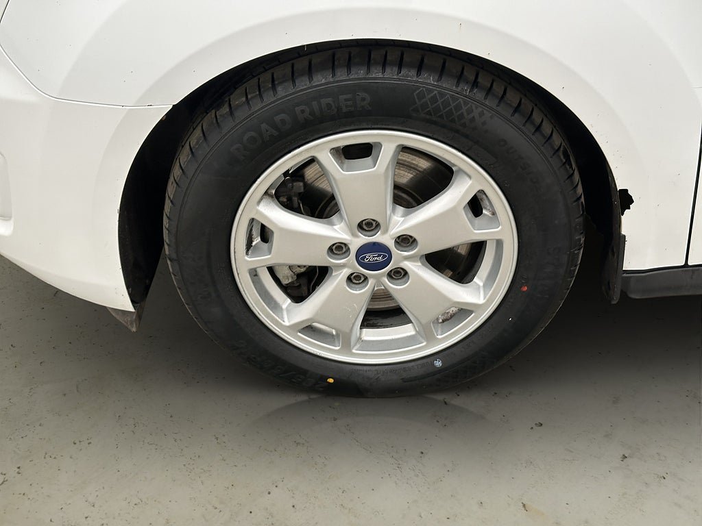 Vehicle Image 24