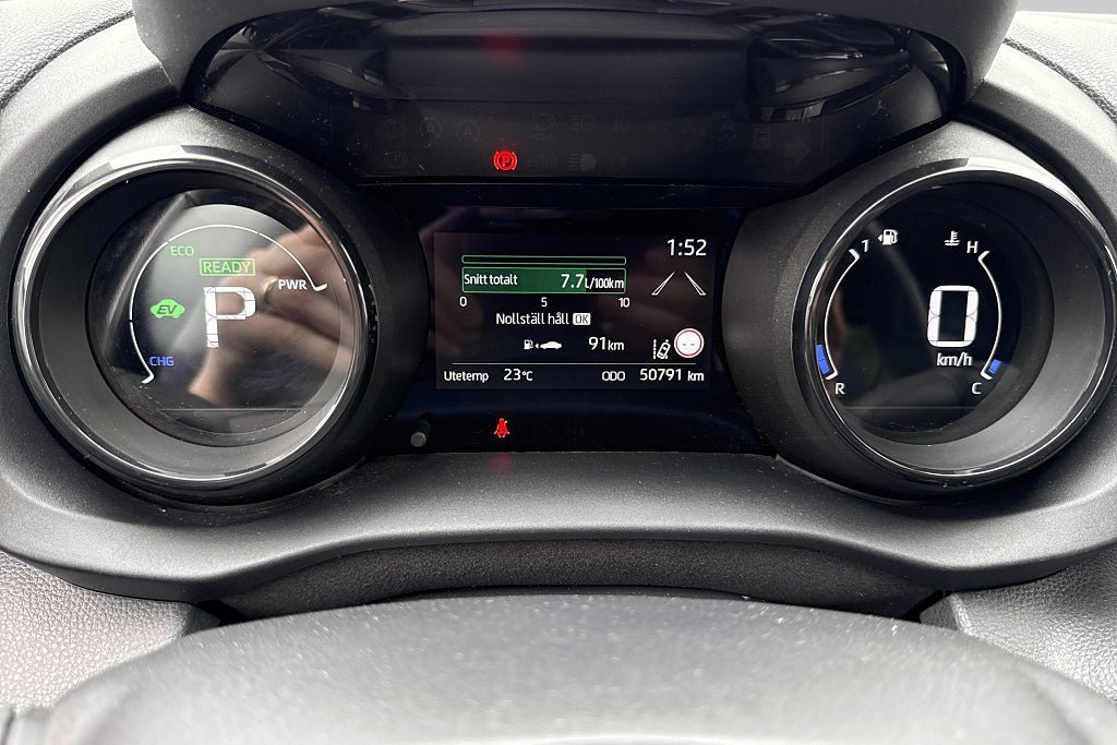 Vehicle Image 11