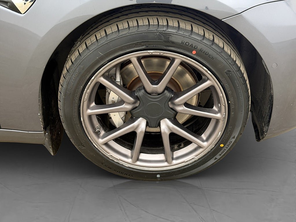 Vehicle Image 35