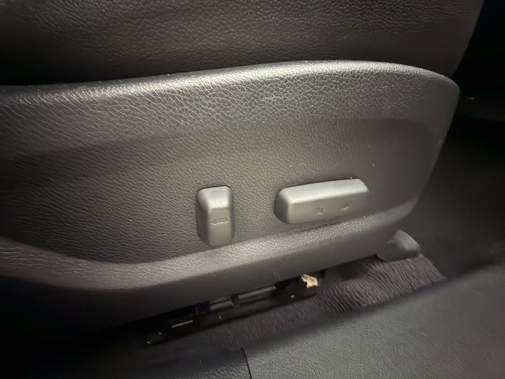 Vehicle Image 23