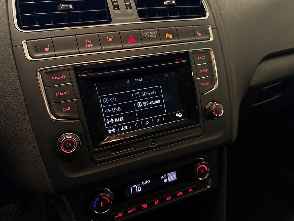 Vehicle Image 15