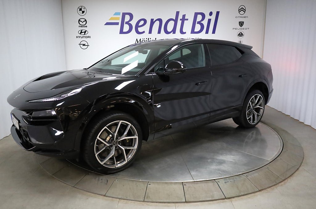 Vehicle Image 4