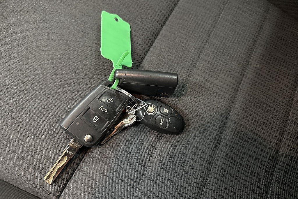 Vehicle Image 22