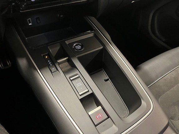 Vehicle Image 26