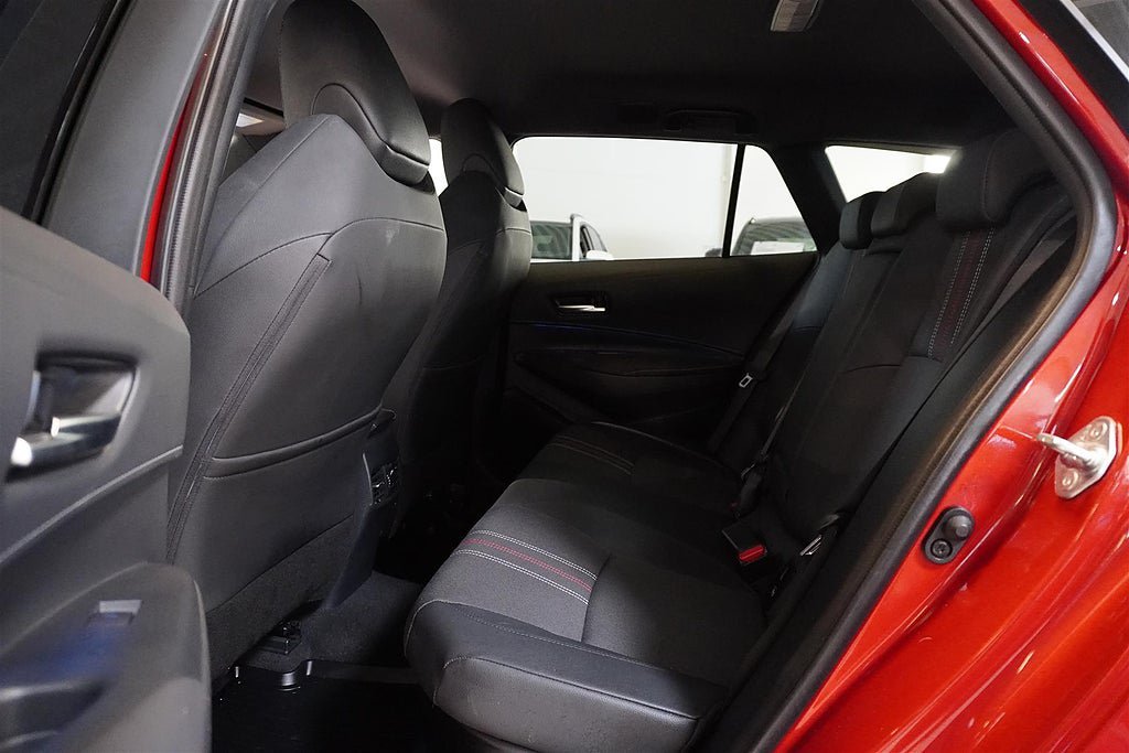 Vehicle Image 19