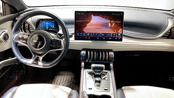 Vehicle Image 4