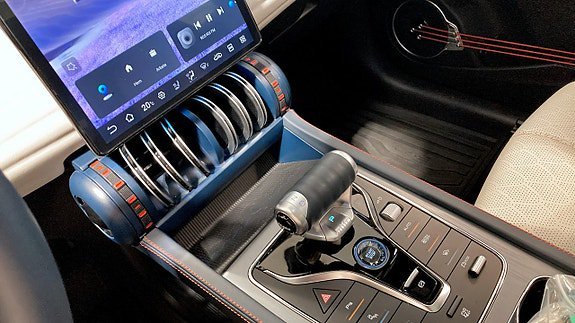 Vehicle Image 15