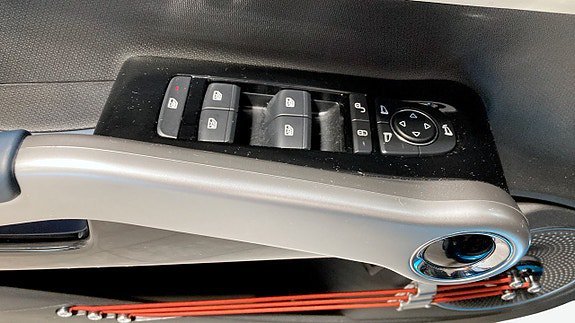 Vehicle Image 16