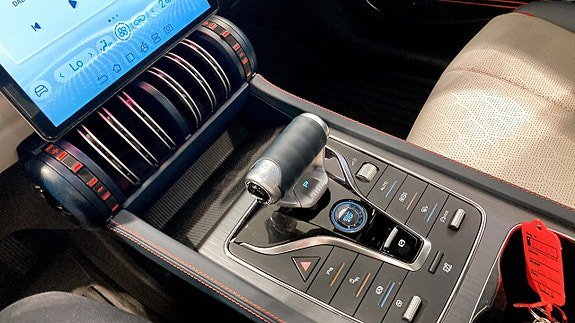 Vehicle Image 15