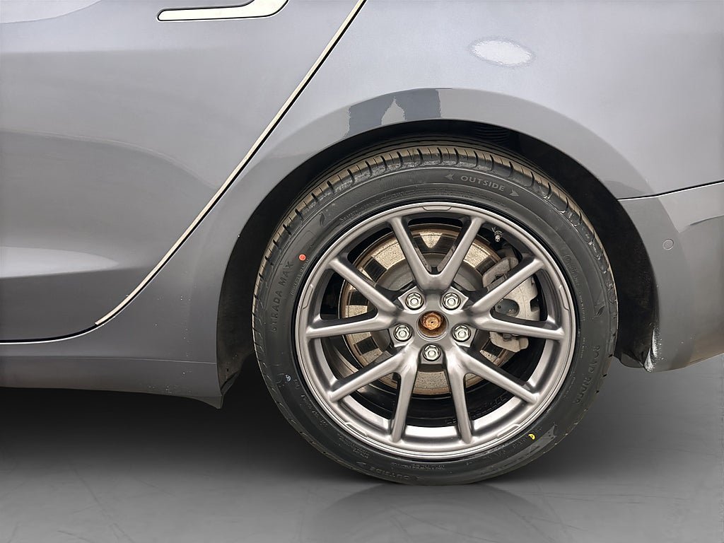 Vehicle Image 30